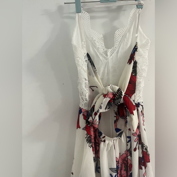 SHEIN White & Floral Romper - Picture 5 of 5